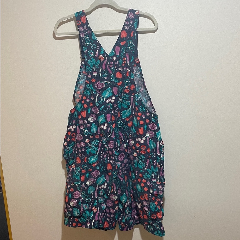 🥕 RARE PRINT 🍅 Duluth Trading Co Heirloom Gardening Overall Shorts💖 - Picture 11 of 14